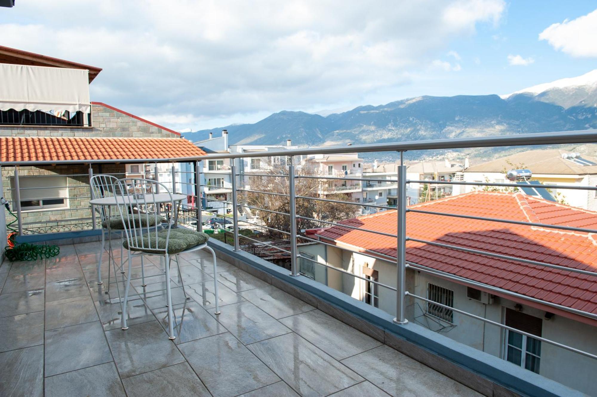 Lovely Guesthouse - 58M2 Mountain View ヨアニナ エクステリア 写真